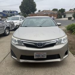 2014 Toyota Camry Hybrid