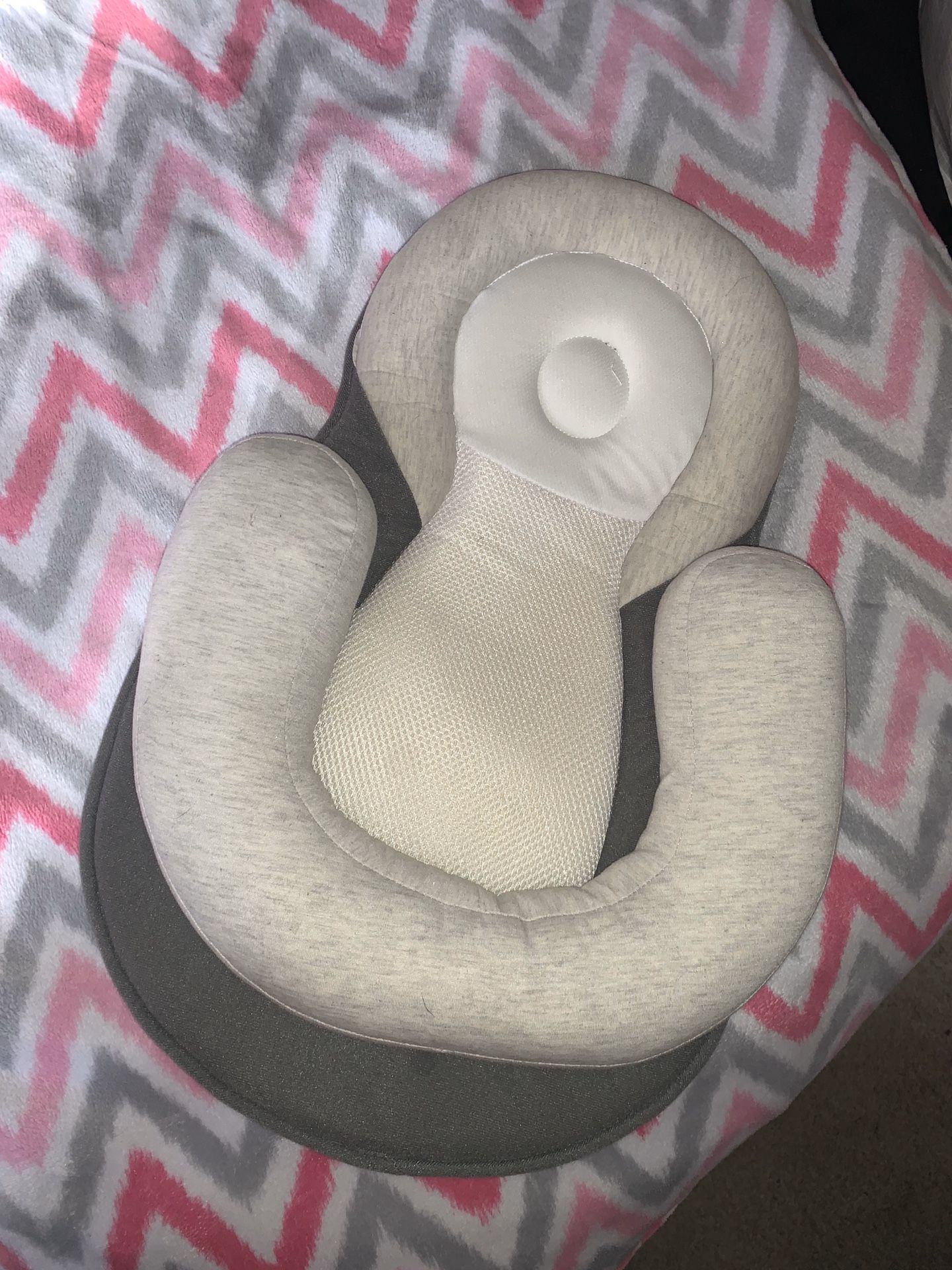 Baby pillow positioner