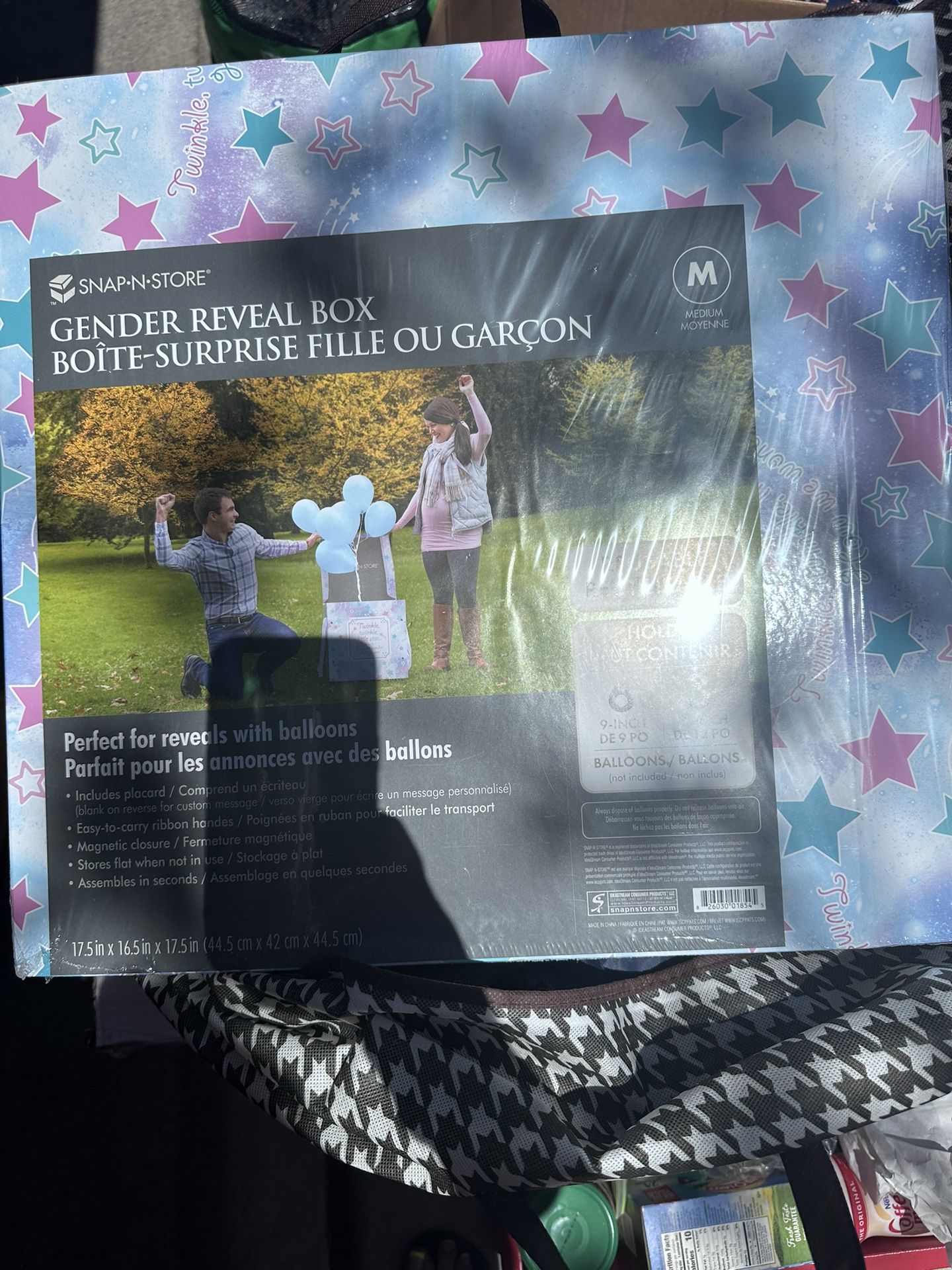 Gender Reveal Decoration (Party Poppers,box,cups,ballon’s,etc)