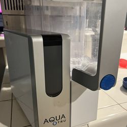 Reverse Osmosis Water Machine- Aqua Tru for Sale in Las Vegas, NV - OfferUp