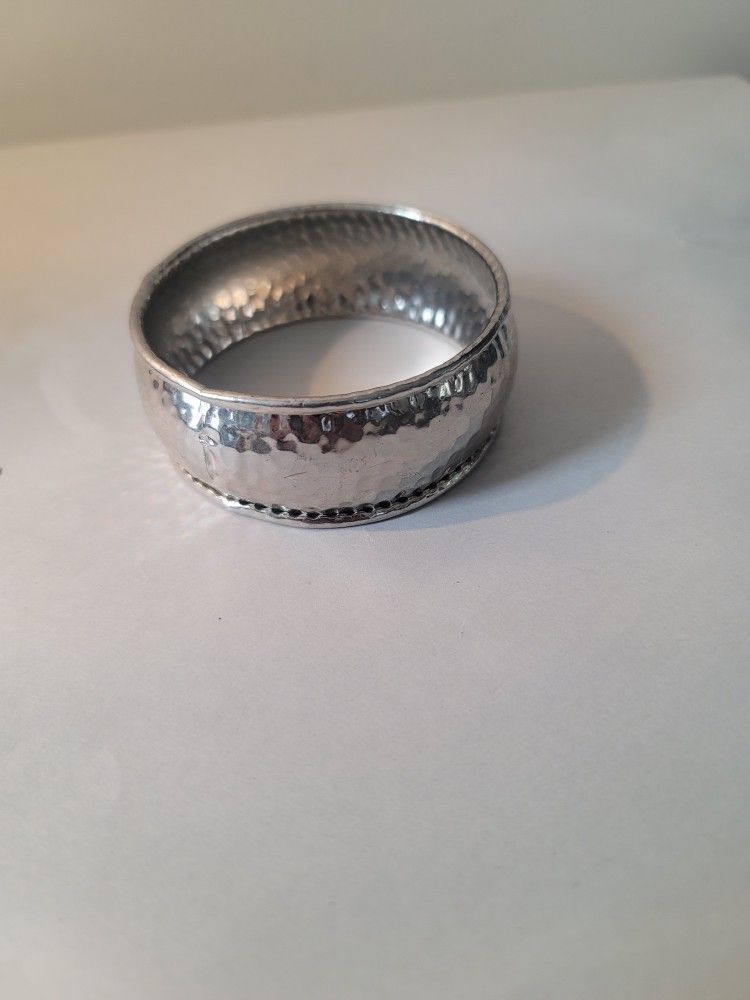 Thick Silver Tone Hammered Metal Bangle Bracelet