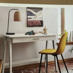 Threshold Paulo Desk