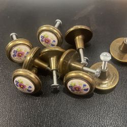 Dresser Knobs