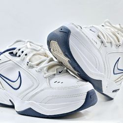 Nike Air Monarch IV 4E Wide White - size 7Y