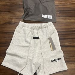 Essentials Shorts
