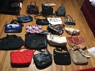 19 pcs purses 1 messenger 1 small duffel bag 2 laptop bags 1 backpack all you see for $100 or $15 each  Execellet condition
