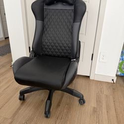 Gaming chair