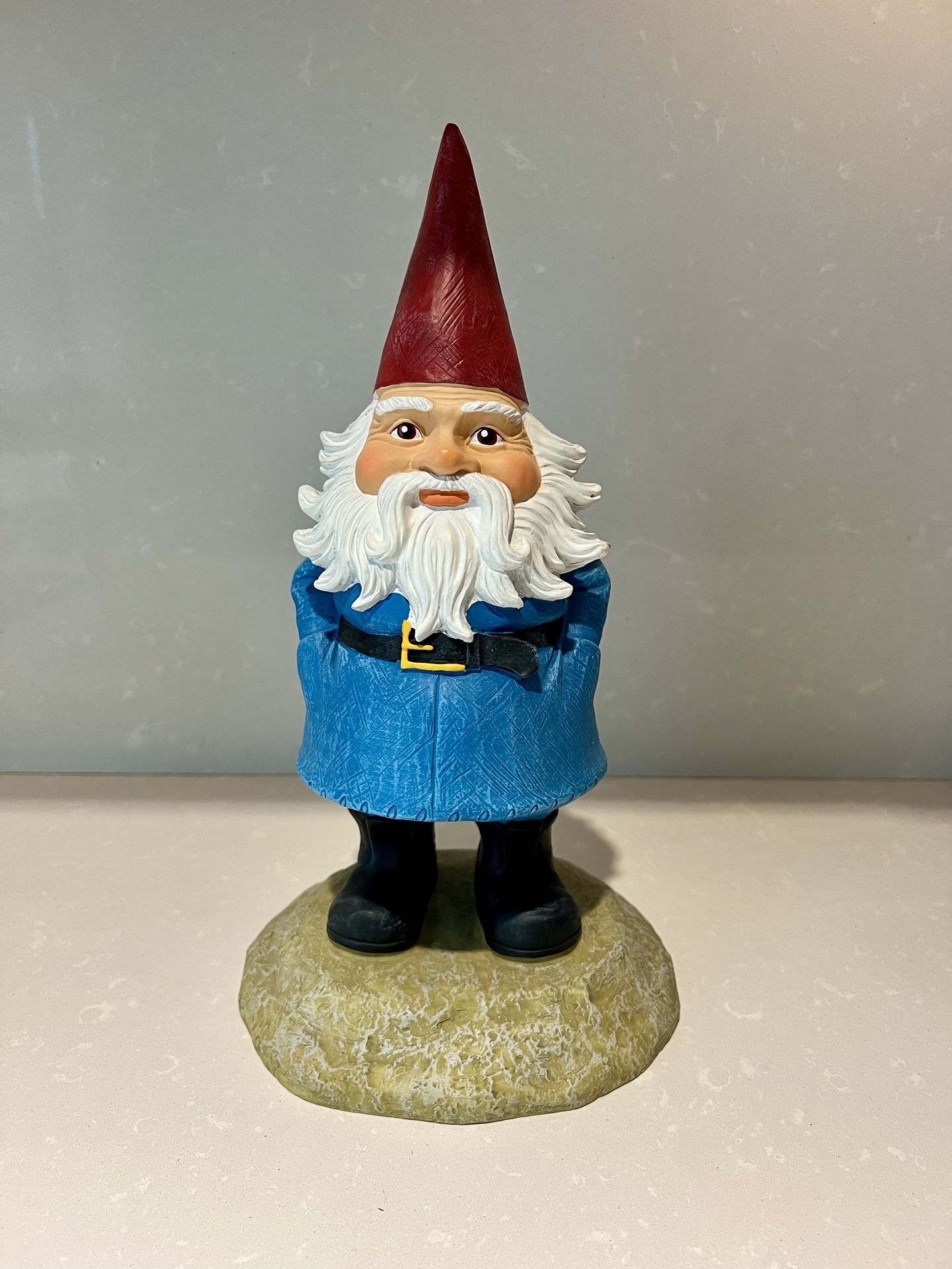 Travelocity Roaming Gnome 8” Figurine