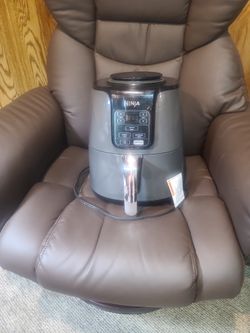 Ninja 4 Quart Air Fryer New Unused