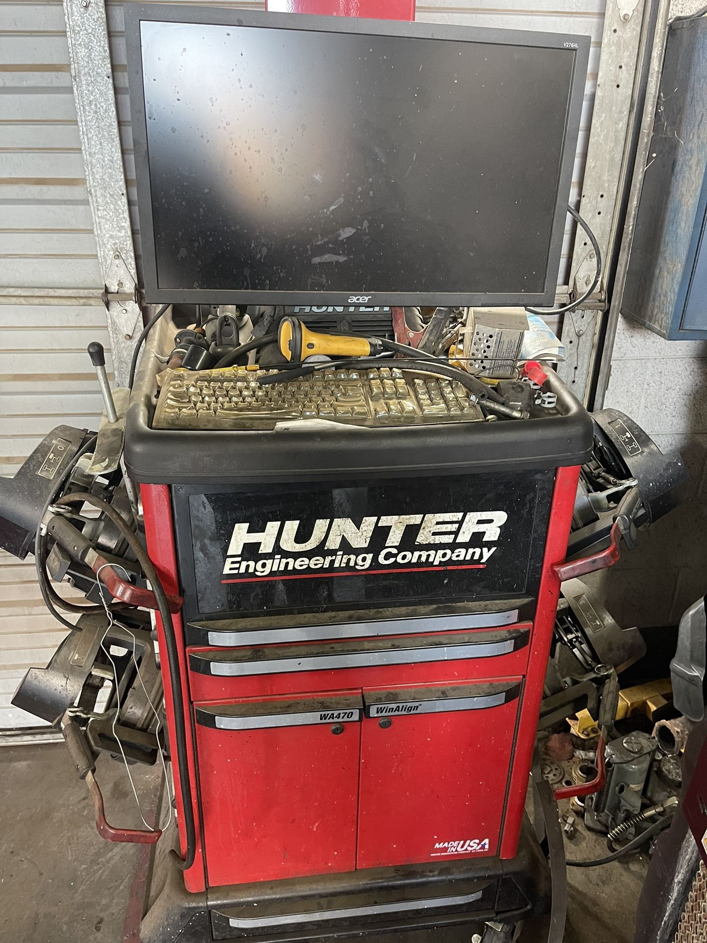 Hunter Hawkeye Elite Wheel Alignment Machine. WA470