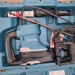 Makita Rotary Hammer AVT **brand NEW** NEVER USED