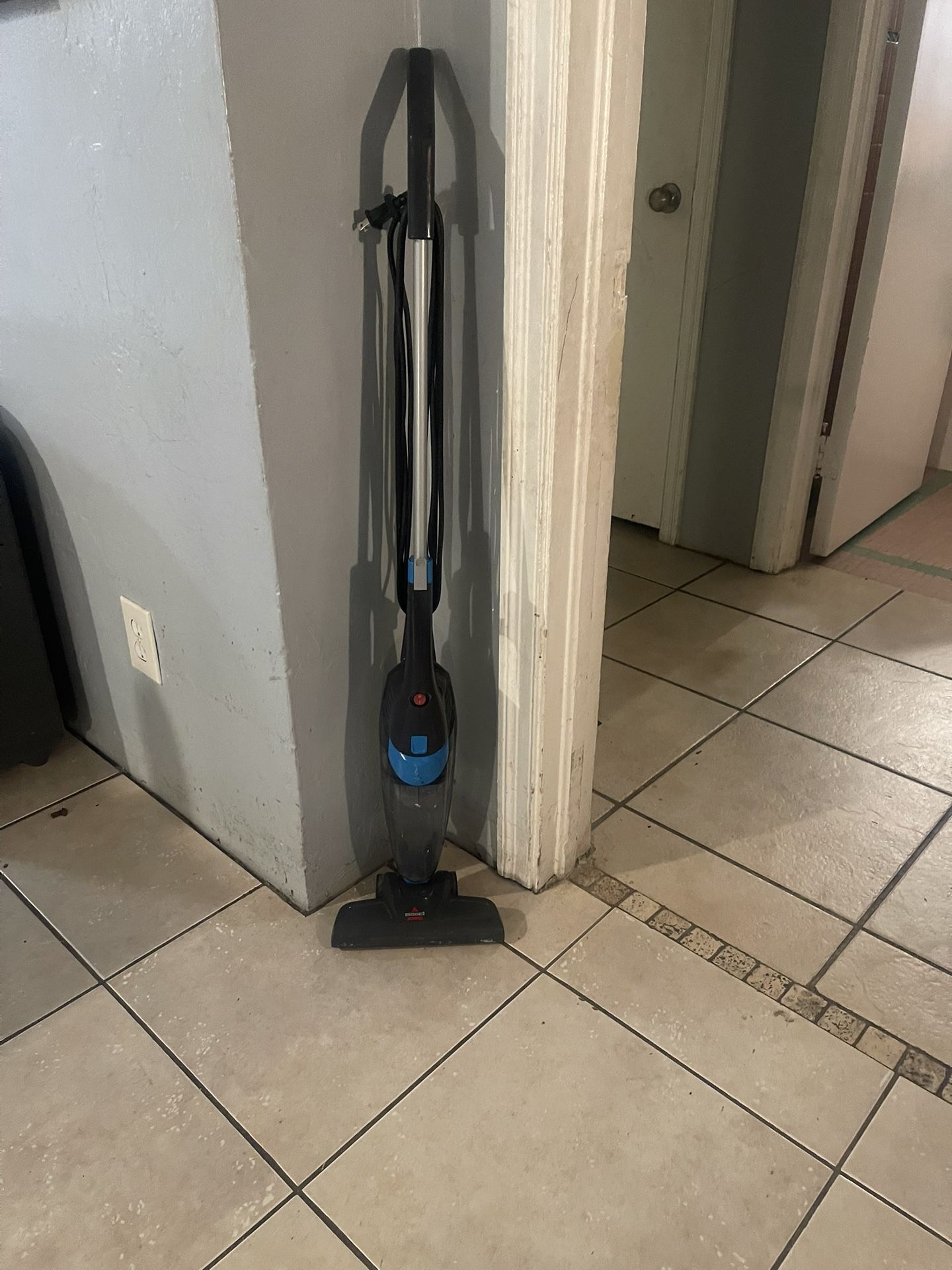 3 In Bissel Light Weight Vacuum