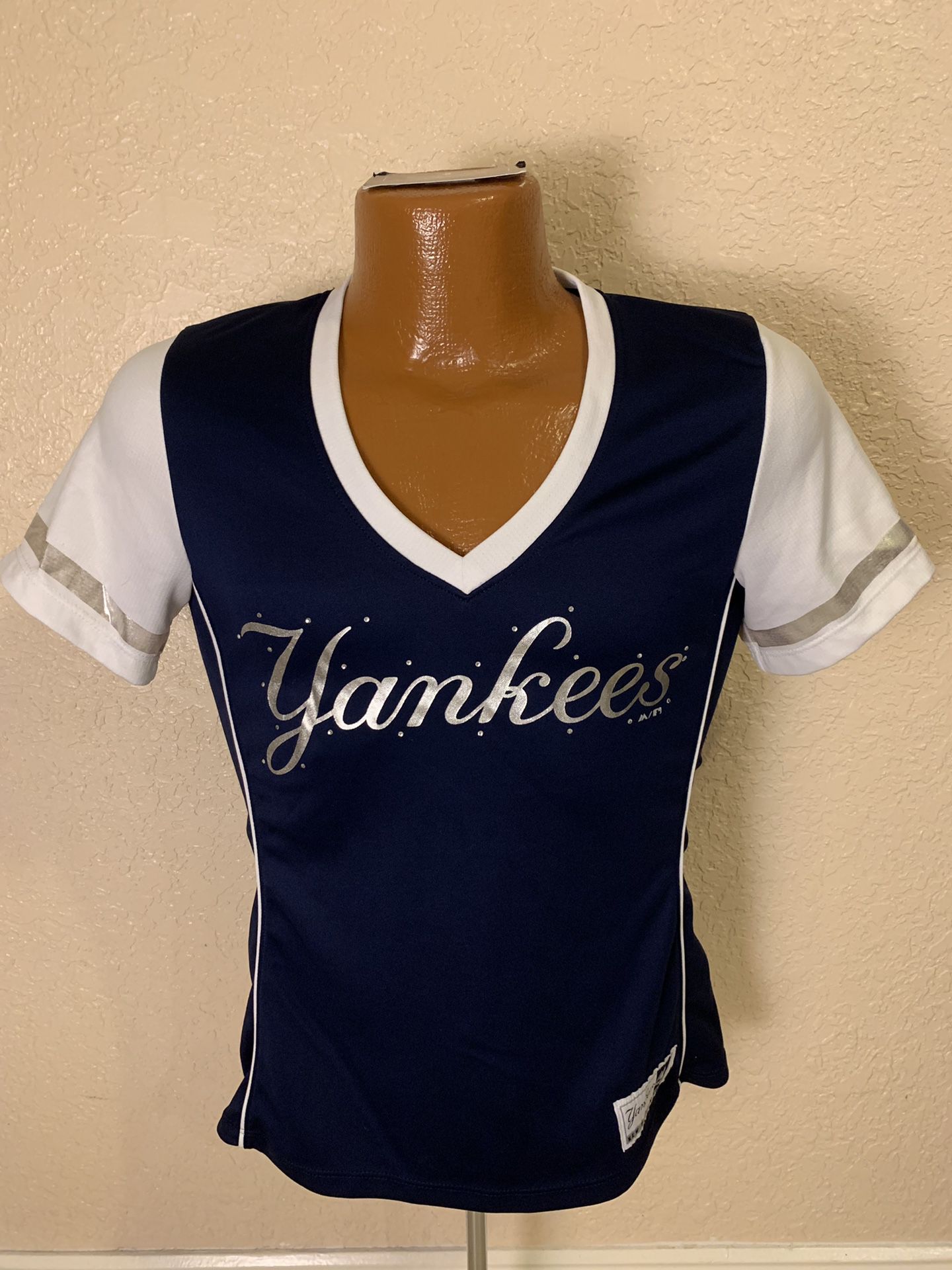 MLB New York Yankees Jeweled Jersey. Women’s Small. Great condition.