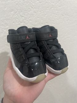 RETRO 11 AIR JORDAN 4C