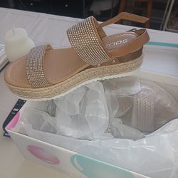 NICE BRAND NEW WEDGES