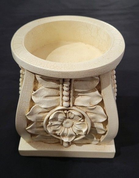 1998 CBK Limited Resin Pillar Candle Holder Size 5.75"X5" Beige Intricate Design