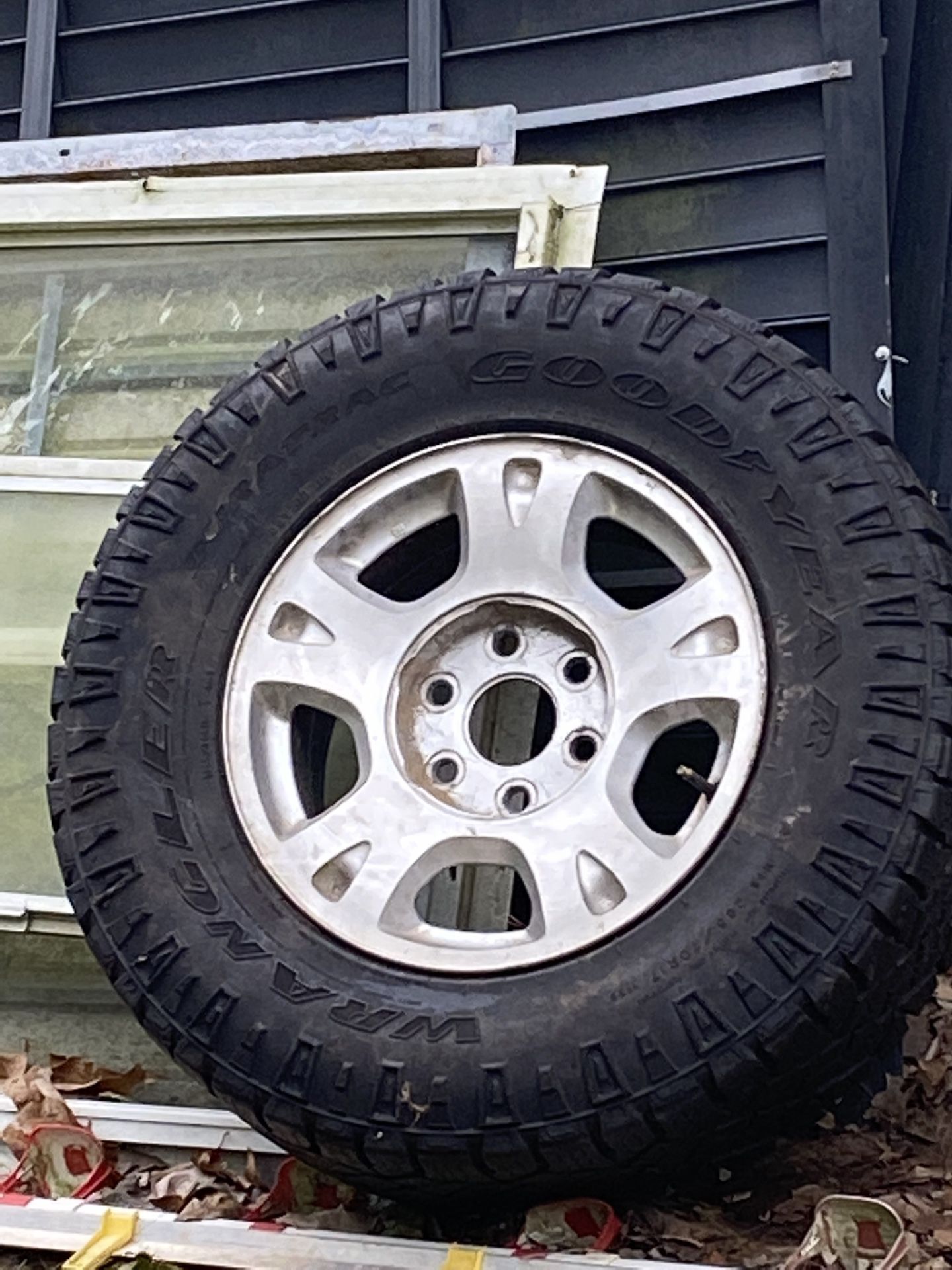 2007 Chevy Silverado 17” Wheel 