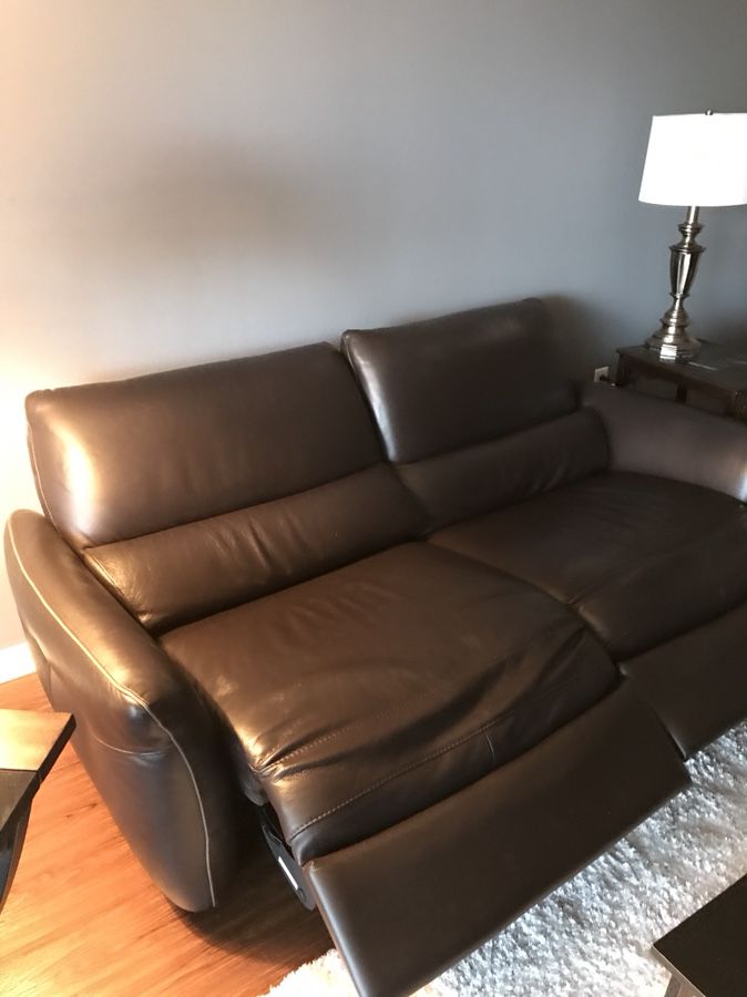 NATUZZI couch with sensor recliner