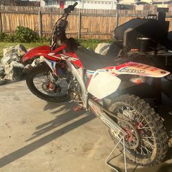 Dirt bike For Sale