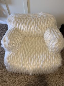 Faux fur chair - from Pottery Barn - brand new never been used
