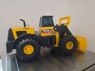 Tonka Steel Classics Front Loader toy truck,