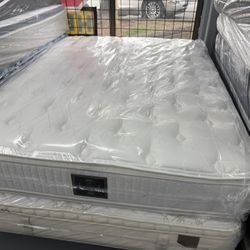 QUEEN SIZE SHIFMAN LAFEYETTE DOUBLE SIDED MATTRESS & BOX SPRING BED SET