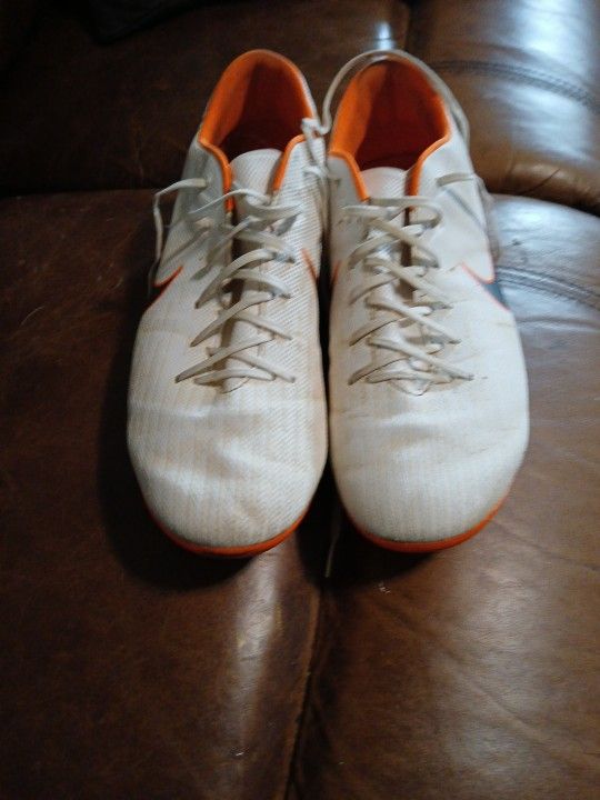 Used Nike Mercurial Soccer Cleats White & Orange Size 12