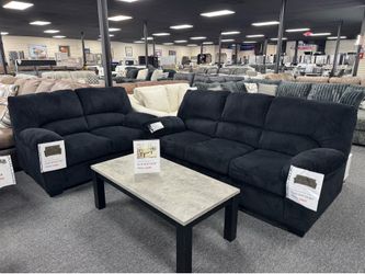 New Sofa & Loveseat. 🚚WE DELIVER🚚