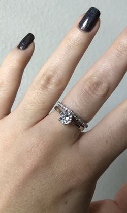 New 18 k white gold wedding ring set engagement ring