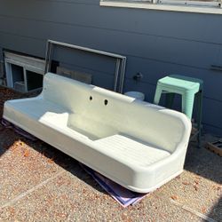 Antique Cast Iron Sink - Large 