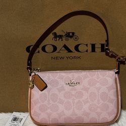 RARE Coach Nolita 19 In Signature Canvas Gold/Powder Pink 🌸 NWT! Read the description