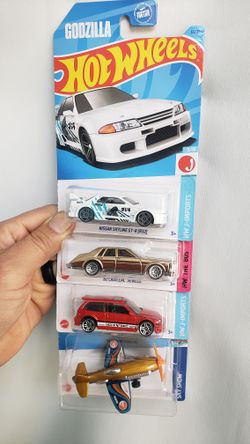 Hot Wheels - D Case.