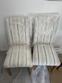 Accent Chairs