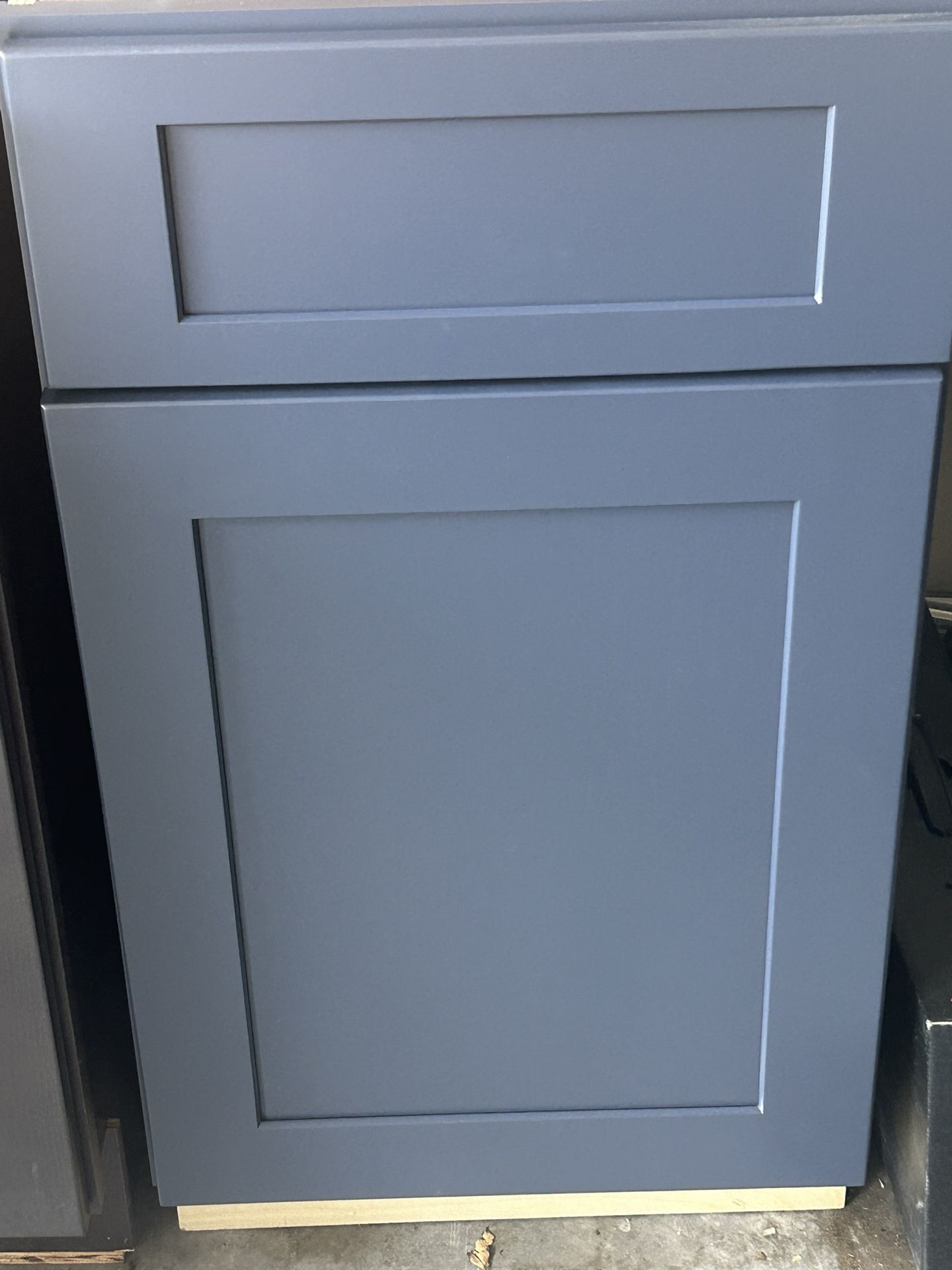 Base Waste Basket 18” Blue Shaker