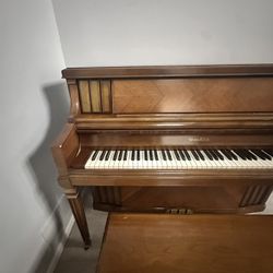 Wurlitzer Piano