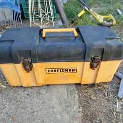 CRAFTSMAN TOOL BOX