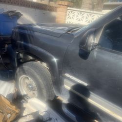 2003 Chevy Silverado 1500 Hd Four-Door Short Bed