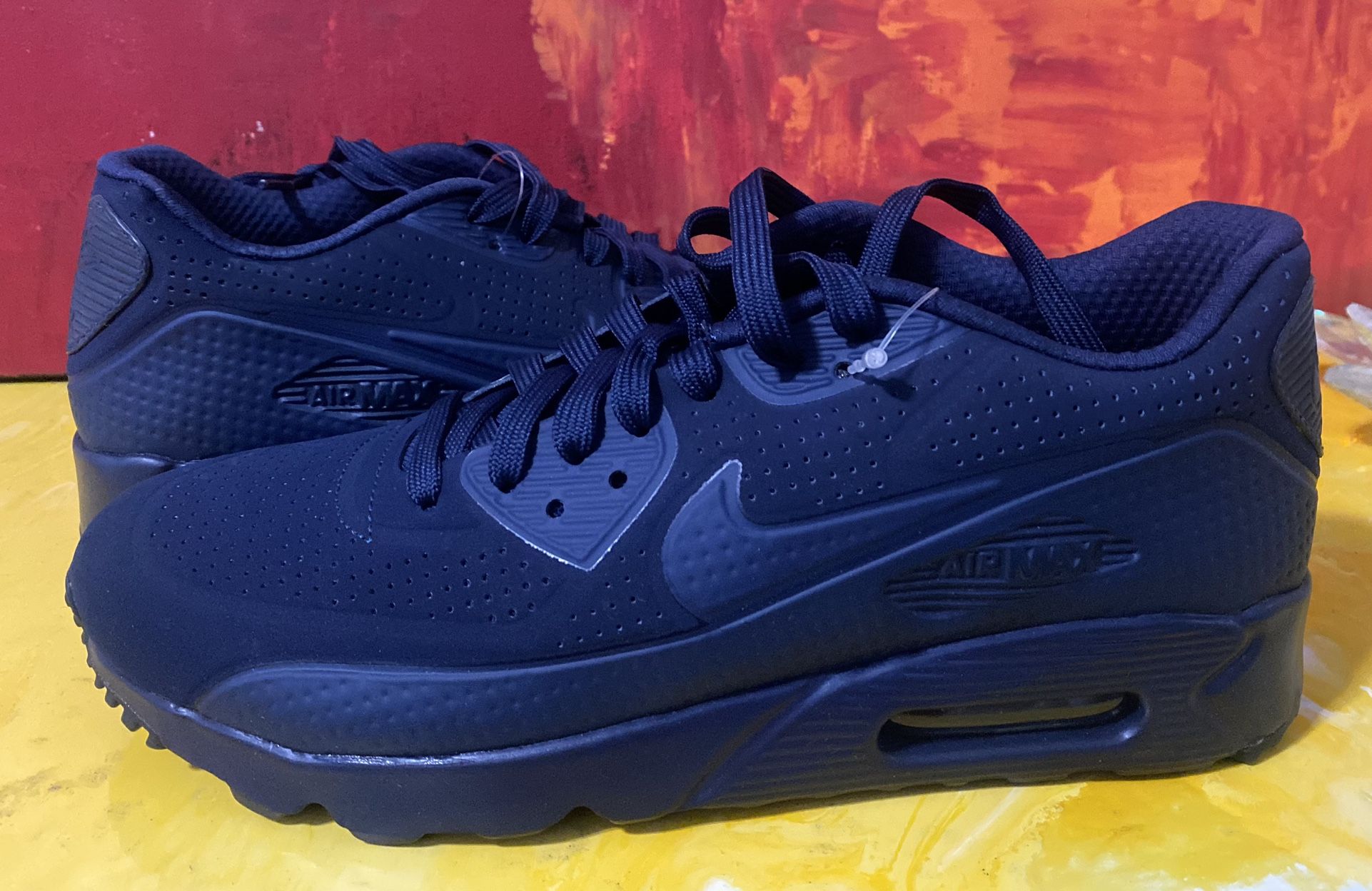 Brand New - Men’s Nike Air Max LTD 3 Sneaker -Size 9