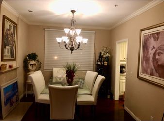 Chandelier/ brown