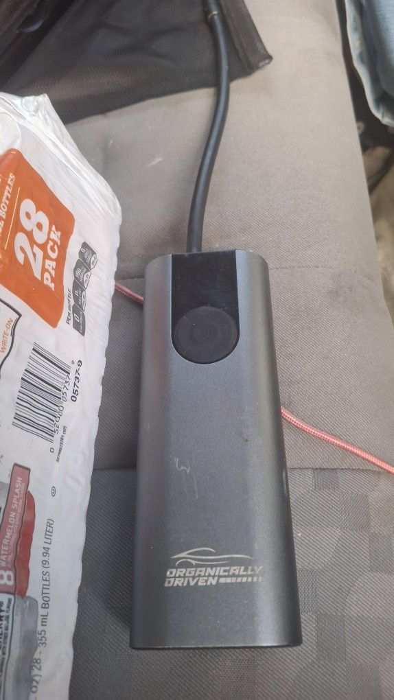Portable , Cordless Tire Inflator.