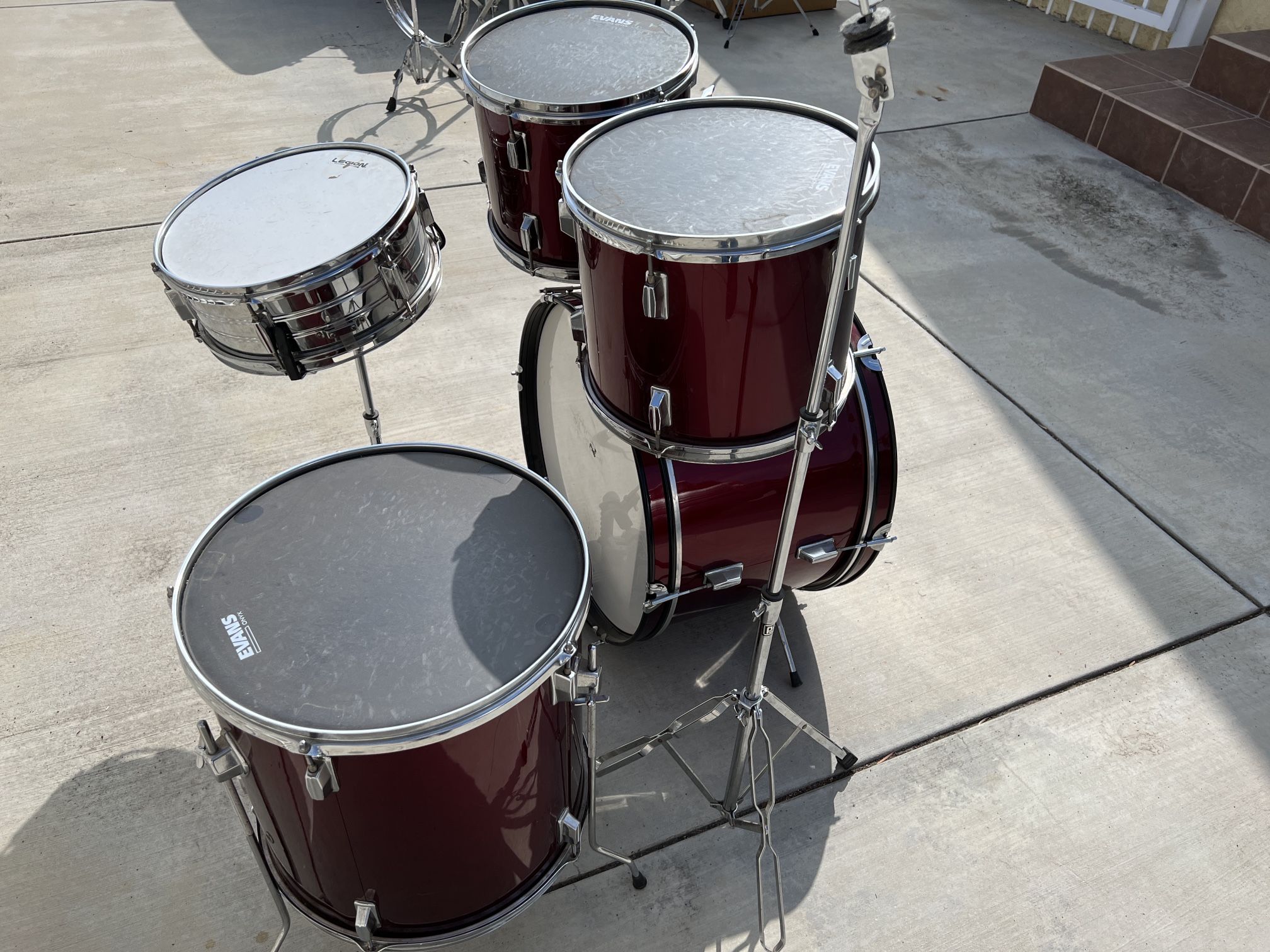 Beginner Drum Set With Hardware for Sale in Long Beach, CA OfferUp