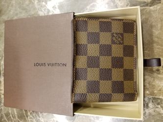 Louis Vuitton mens wallet authentic. for Sale in Tustin, CA - OfferUp