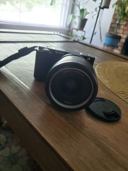 Sony Alpha ZV-E10 Mirrorless camera