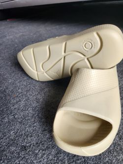 Nike slides sz 11
