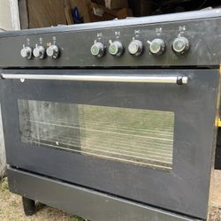 Gas Range & Electric Oven