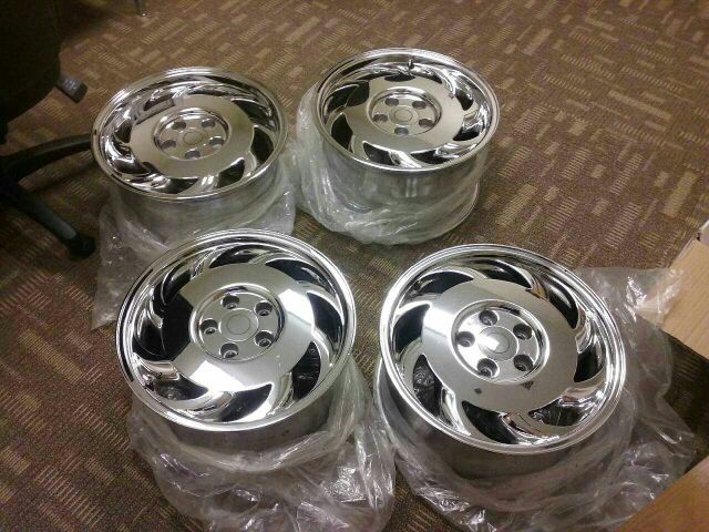 C4 corvette chrome saw blade rims for Sale in Bowling Green, OH - OfferUp