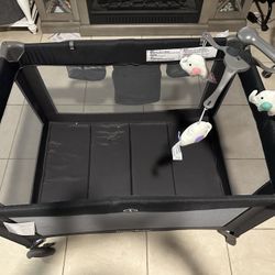 4-in-1 Baby play pen 