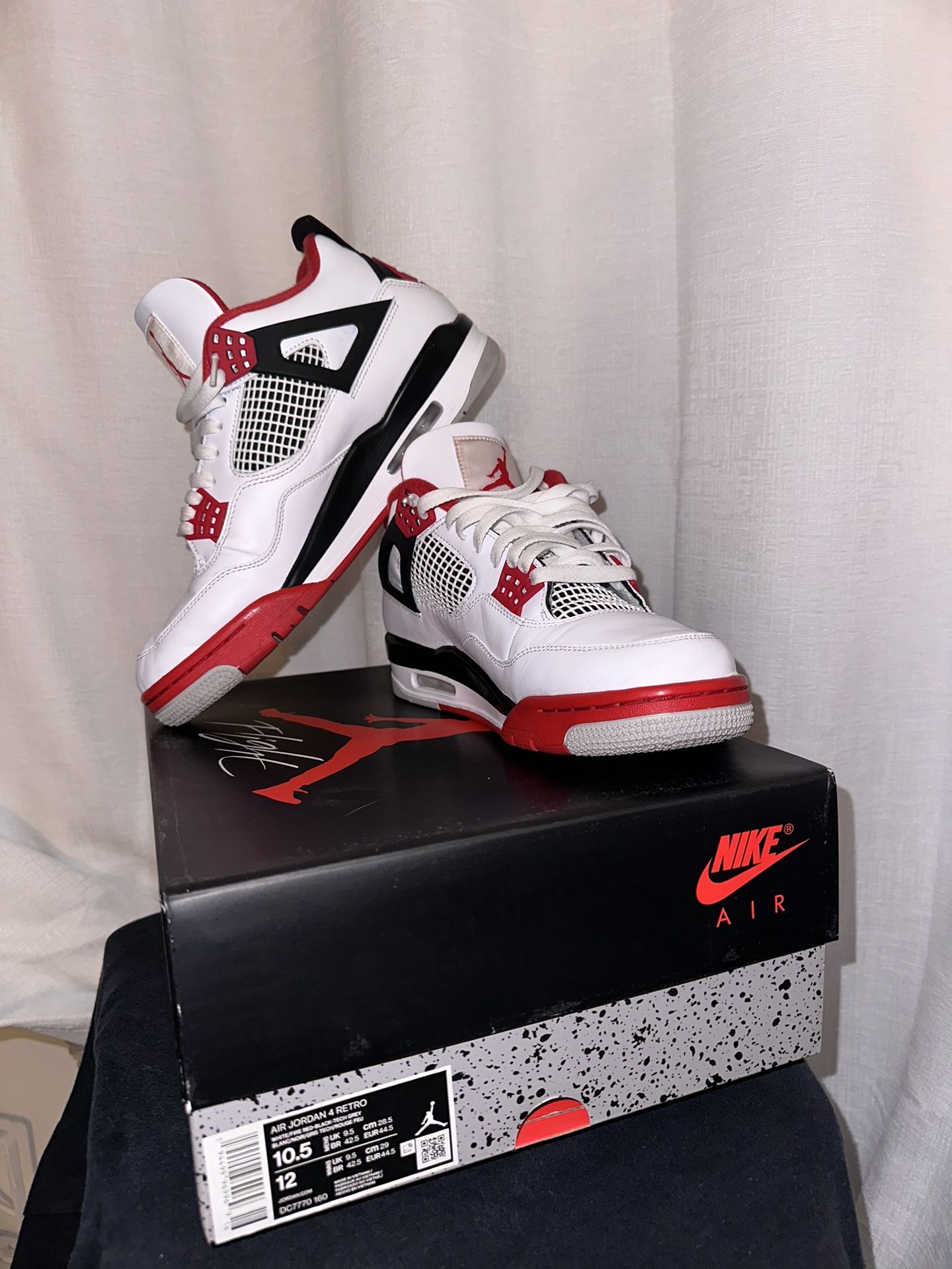 Air Jordan 4 Retro 10.5