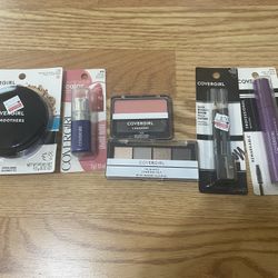 Covergirl Cosmetic Bundle 