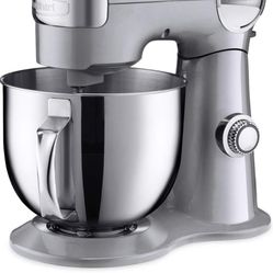 BRAND NEW - Cuisinart Stand Mixer